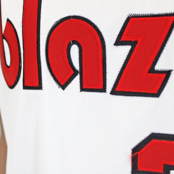 MITCHELL & NESS PORTLAND TRAILBLAZERS CLYDE DREXLER JERSEY: Size 58 - Picture 4 of 8